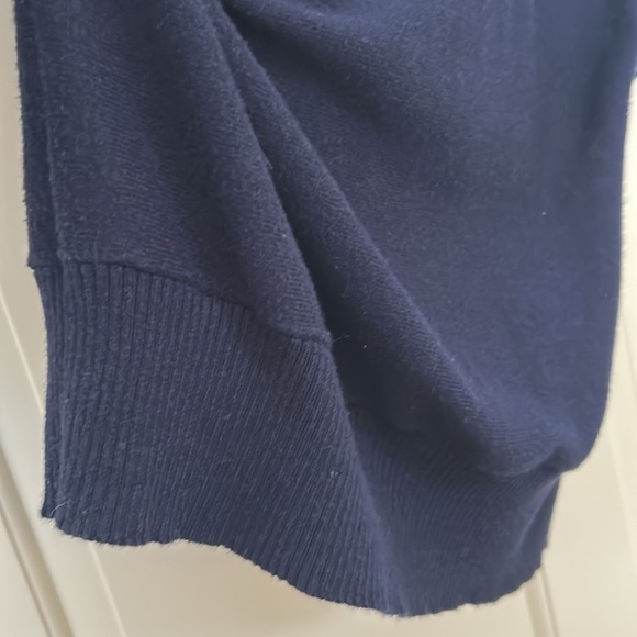 New York & Co Dolman Sweater Navy Blue Button Shoulder Sleeve Size M Fall Winter - Picture 4 of 10